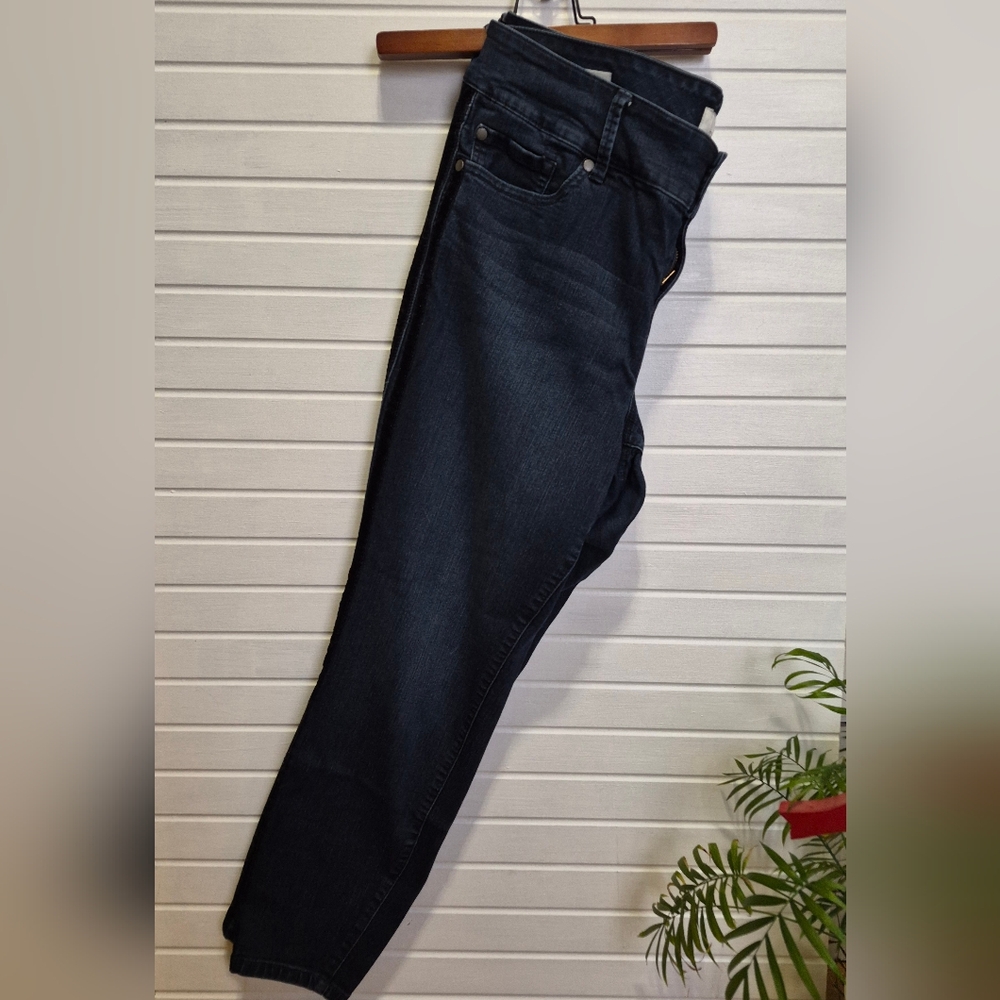 Torrid Bombshell Skinny Jegging Mid Dark Wash Velvet Tuxedo Stripe 20R